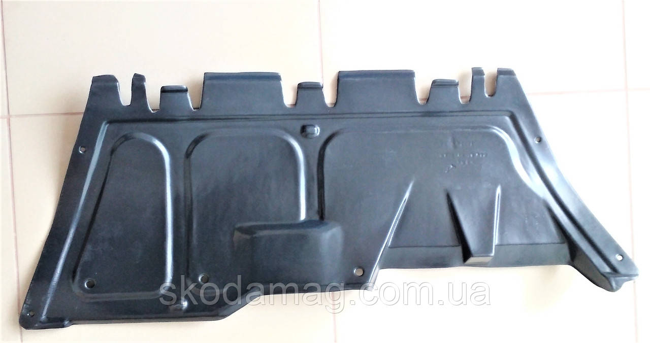 Защита двигателя нижняя Шкода Октавия Тур Skoda Octavia Tour пластик ...