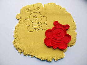 3D-формочки-вирубки для пряників "Пчелка 3"