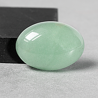 Нефрит, 25*18 мм, овал кабашон, 017КБН
