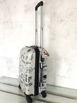Пластиковий чемодан для ручної поклажі з принтом Ormi Італія пластикова Валіза з малюнком, фото 2