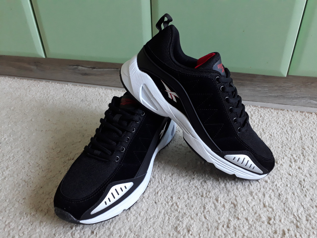 Чоловічі кросівки Reebok DMX Classic Black/White чорно-білі
