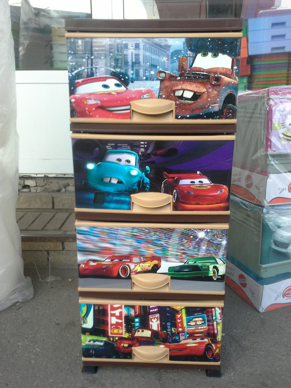 Комод пластиковий еліф Маквін