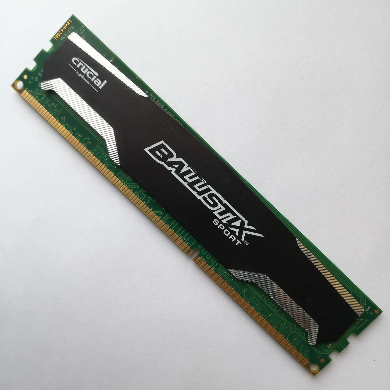 Ігрова оперативна пам'ять Crucial Ballistix Sport DDR3 4Gb 1600MHz PC3-12800U 2R8 CL9 (BLS4G3D1609DS1S00) Б/В