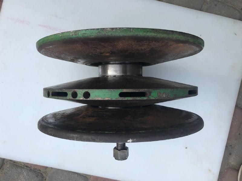 Ходовий варіатор комбайна John Deere Z10782 930,935,940,945,952,925,1032,1042,1052 330 530