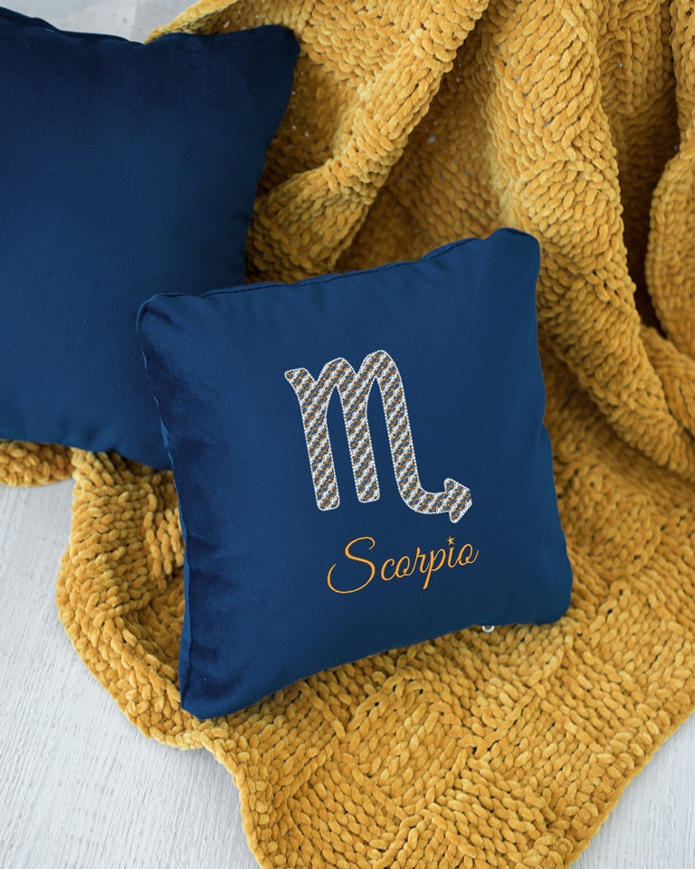 Подушка подарункова гороскоп «Скорпіон» флок, фото 1
