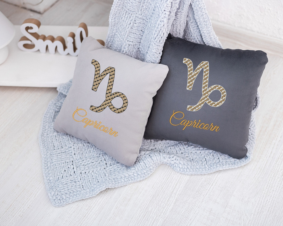 Подушка подарункова гороскоп «Козеріг» флок, фото 1