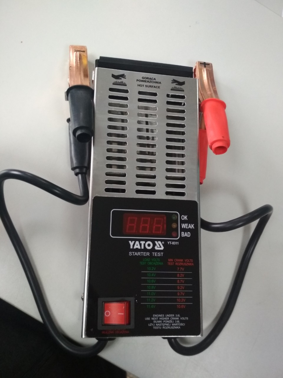  АКК батарей (Нагрузочная вилка) цифровой Yato YT-8311:  .