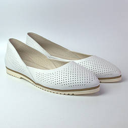 Білі шкіряні балетки жіноче взуття Scara V White Perf Leather by Rosso Avangard літні