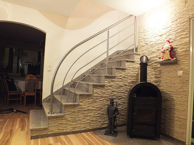 перила нержавійка гнутий поручень і леєр