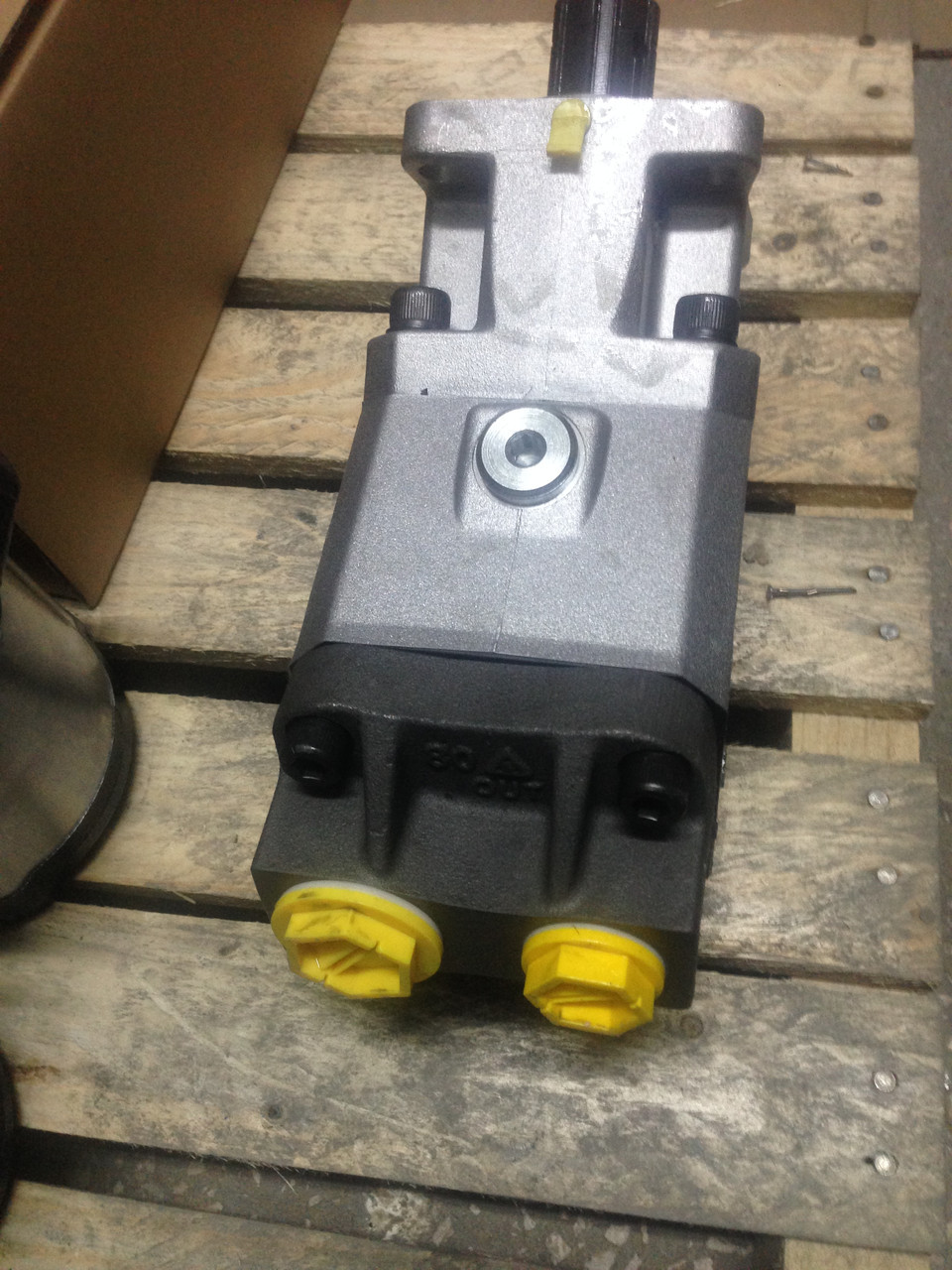 Насос аксіально-поршневий з похилим блоком BAP32.40, фото 1