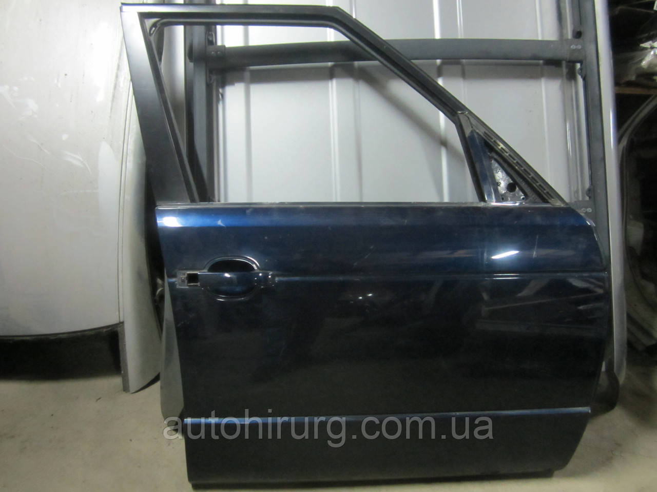 Передні права двері range rover vogue