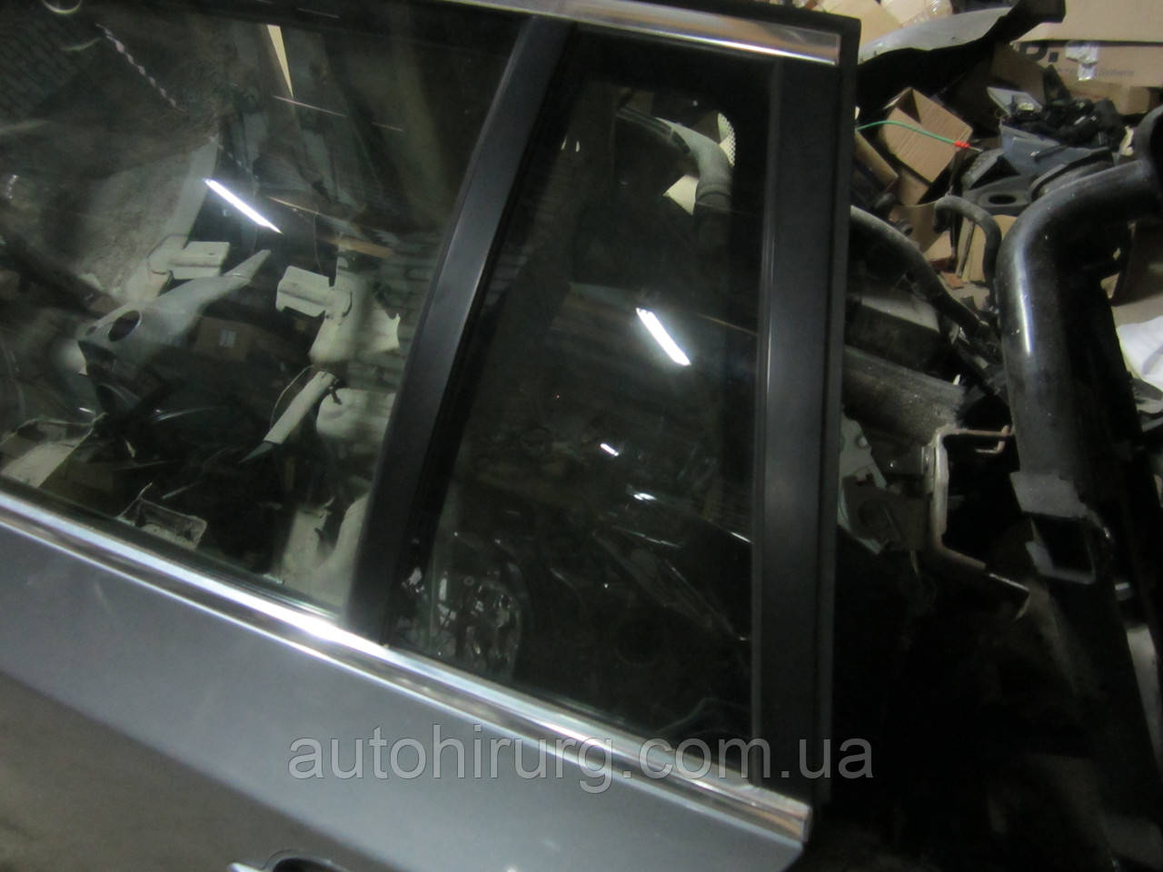 Заднє ліве глухе дверне скло BMW E61 5-series