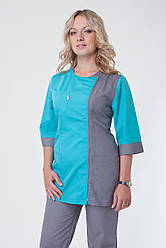 Жіночий медичний костюм сіро-блакитний