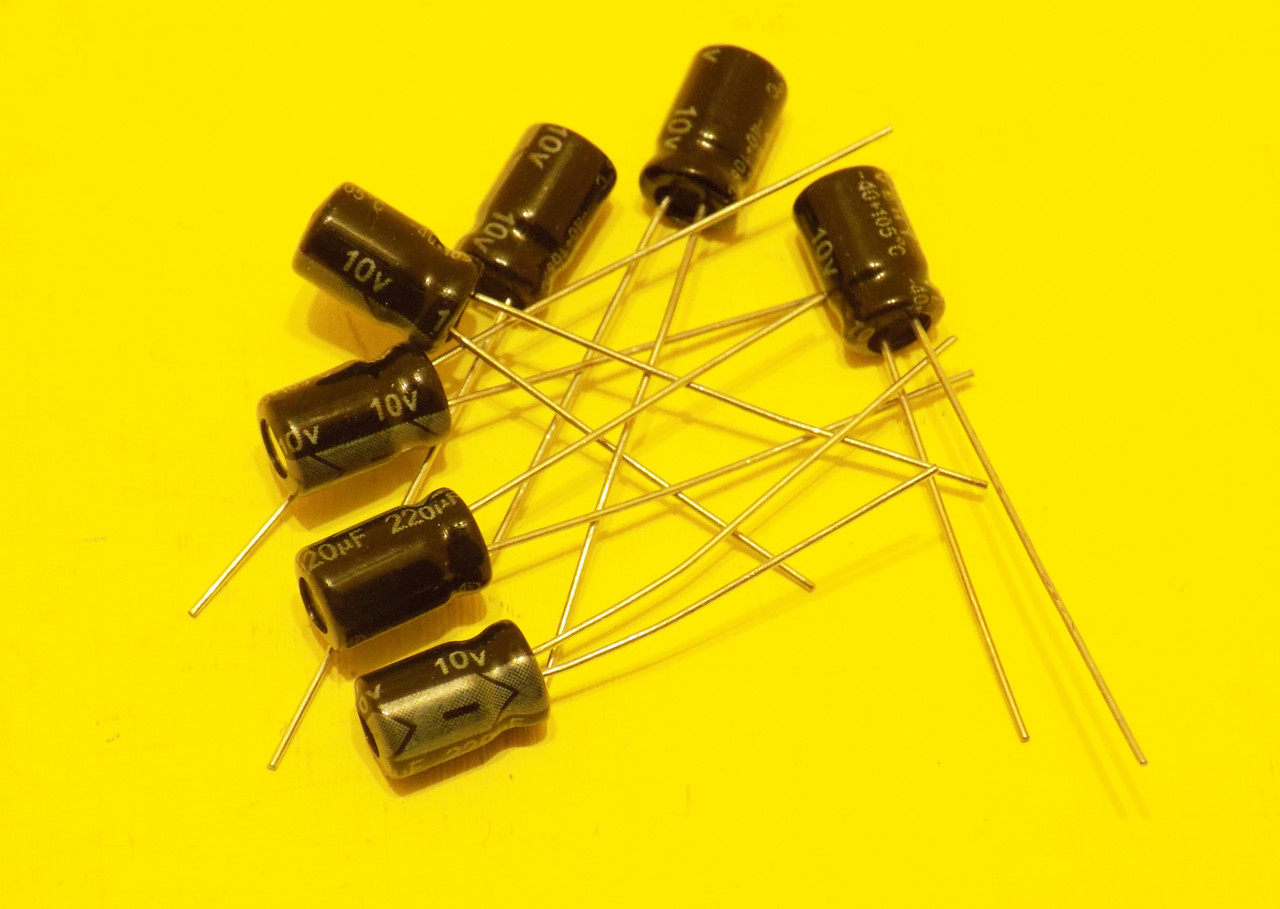 Конденсатори 10 v 220 mF 10 шт. Chongx, FMZ, фото 1