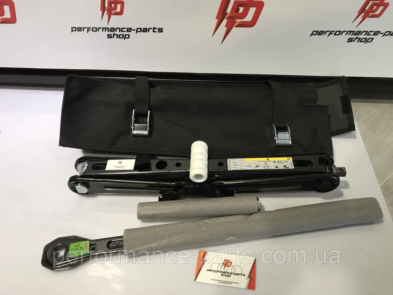 Домкрат автомобільний Audi Bentley Porsche Touareg 4M0011031D, фото 1