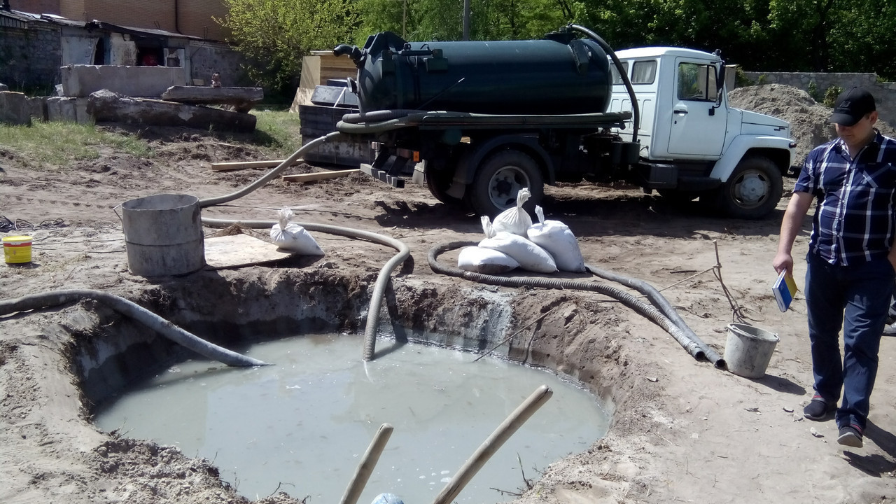 Викачка шламу від буріння свердловин Київ 