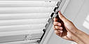 Жалюзі VELUX PAL вологостійкі на направляючих для мансардних вікон жалюзі Велюкс вологостійкі 78*140 см, фото 3