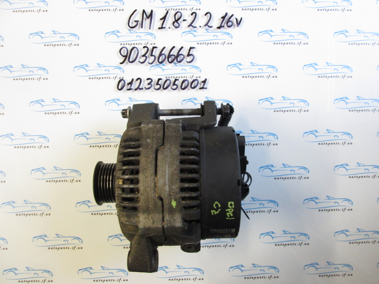 Генератор опель Омега Б, opel Omega B 2.0 16V 90356665, 0123505001