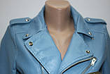 Куртка-косуха коротка жіноча, блакитна, еко-шкіра, фото 4