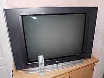 Отремонтированный телевизор LG 29FS4RNX.Плохо включался