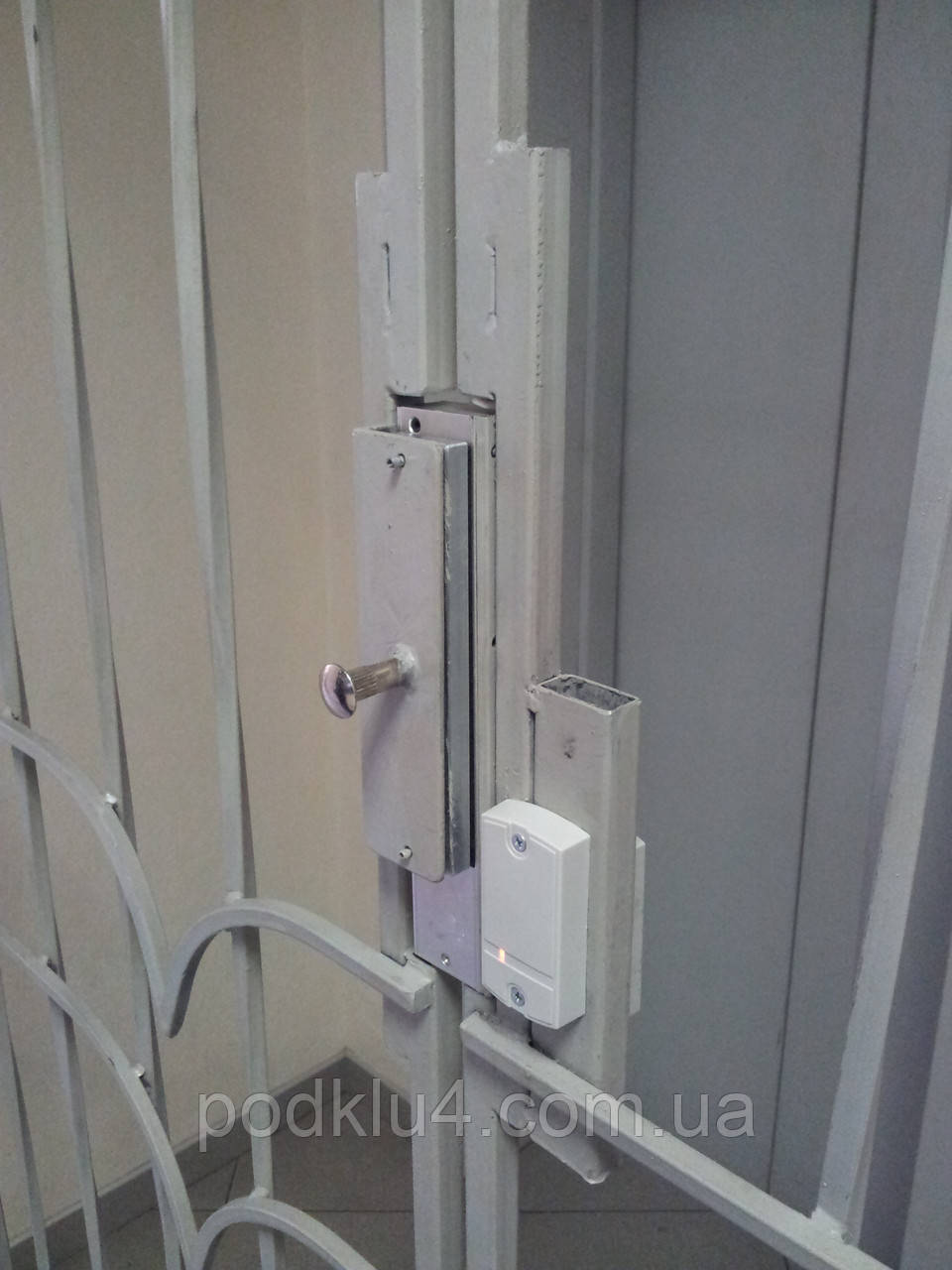 Перегородки з контролем доступу