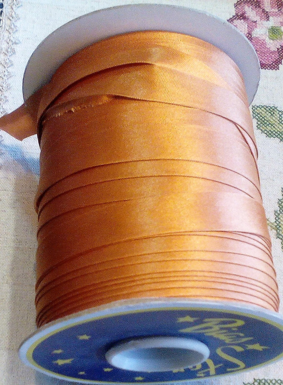 Коса бейка атласна, (золотистого кольору) 1.5 см