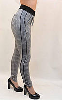 Штани — легінси жіночі картаті з двома тасьмами по зовнішньому шву та на широкому трикотажному поясі М — XXL, фото 4