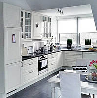 Кухня в стиле современная классика белая фасады мдф