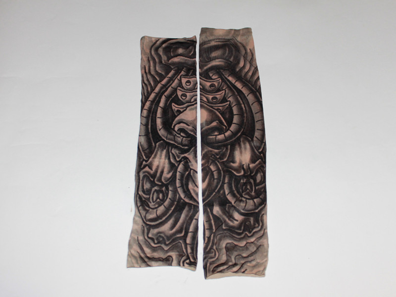 Тату-рукави з малюнком черепа Біомеханіка