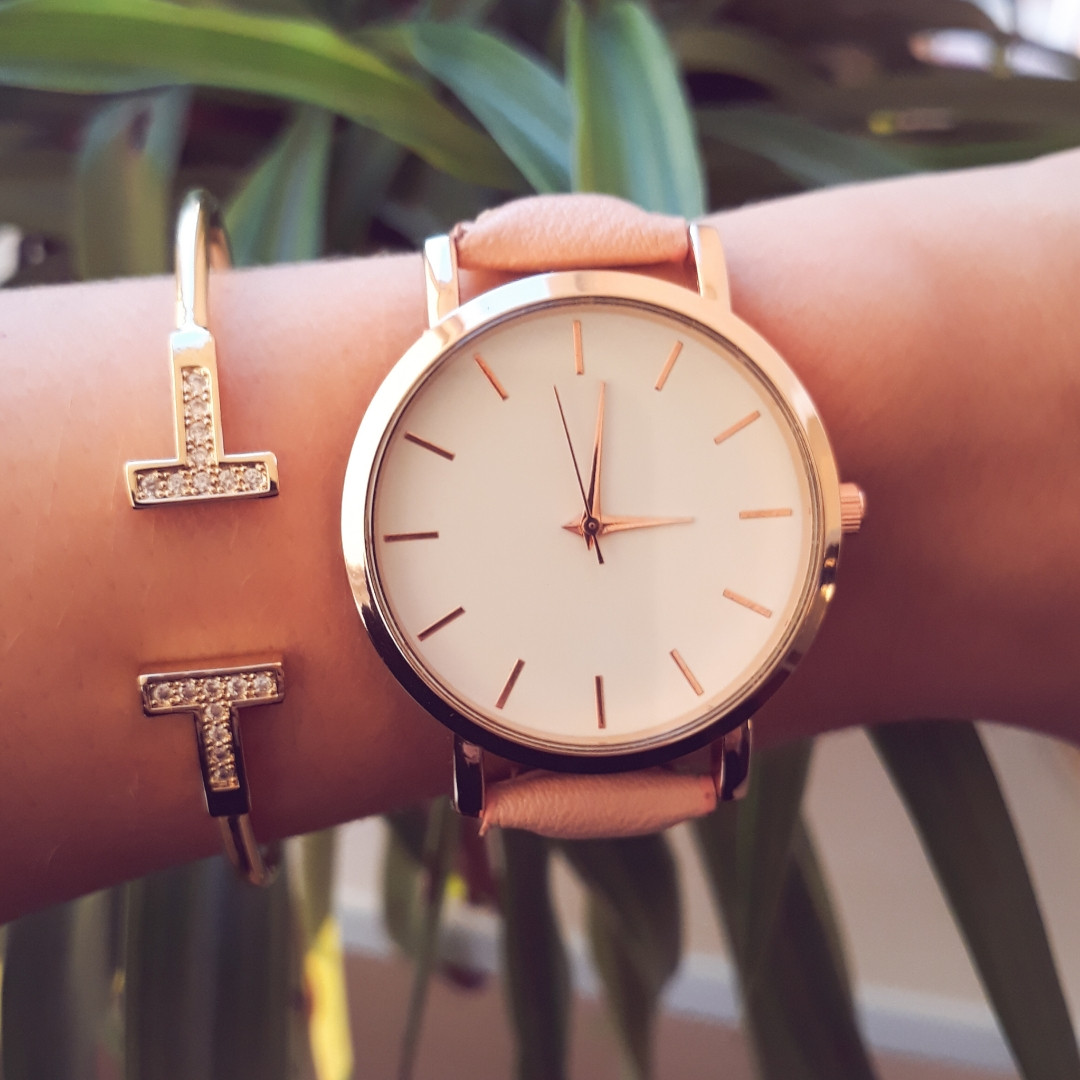 Жіночий наручний годинник Classic з рожевим ремінцем, наручний жиночий годинник, кварцовий жіночий годинник