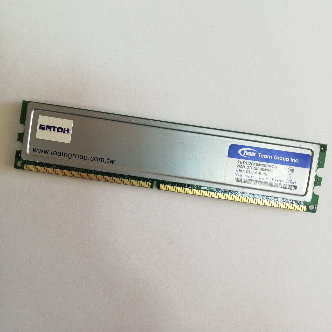 Игровая оперативная память Team Elite DDR2 2Gb 800MHz PC2 6400U CL6 (TEDD2048M800HC6) Б/У