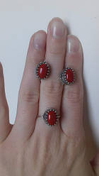 Срібний комплект з червоним коралом