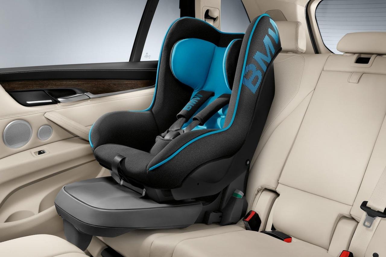 Оригінальне дитяче крісло BMW Junior Seat група 1, Black / Blue, артикул 82222348236