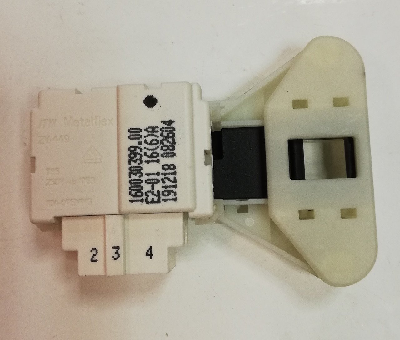 Замок люка (дверей) до пральної машини Ariston C00309745