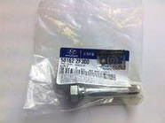 Напрямна переднього супорта нижня Hyundai Santa Fe