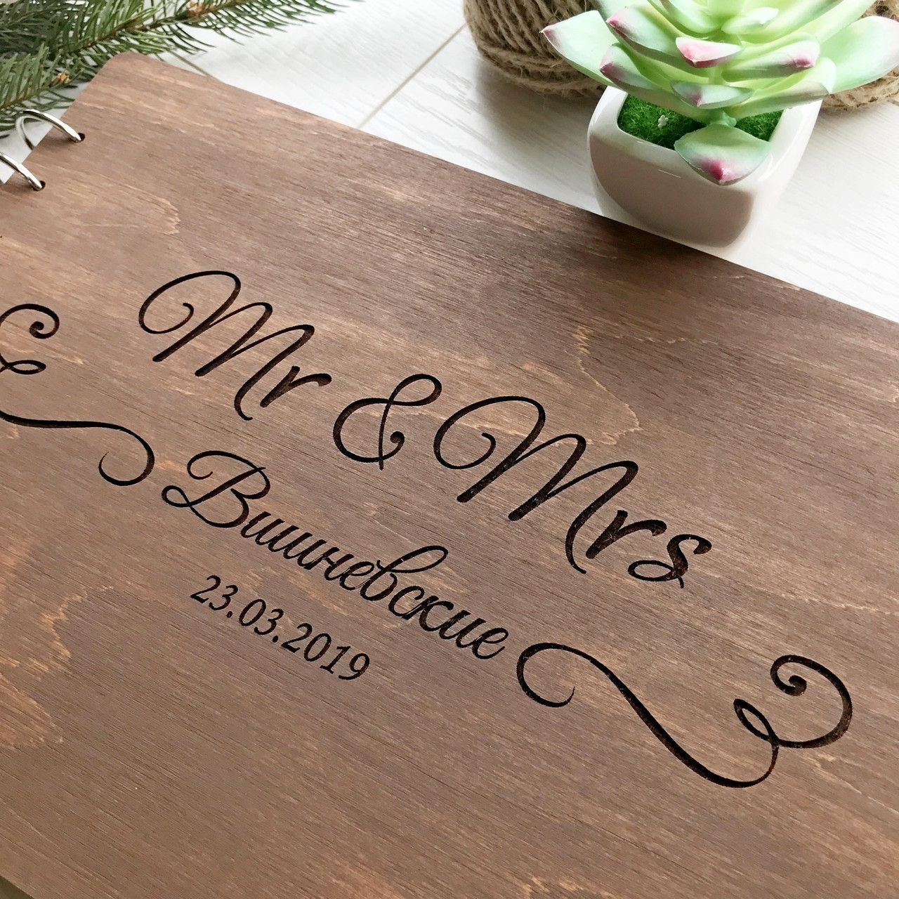 Стильный деревянный свадебный альбом для фото и пожеланий - фото 2 - id-p918143569