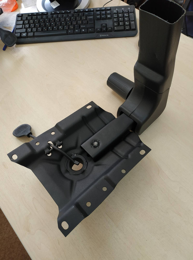 00068 Механизм пиастра для офисного кресла