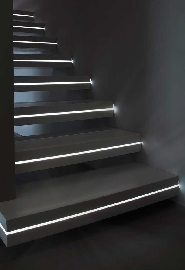 Світлодіодне підсвічування сходів