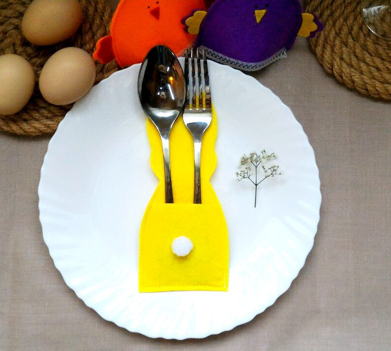 Пасхальний заєць для столових приладів куверт Жовтий кролик