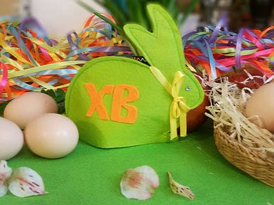 Пасхальний заєць для яєць салатовий кролик