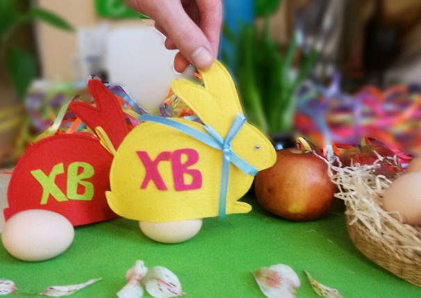 Великодній заєць для яєць білий кролик, фото 2