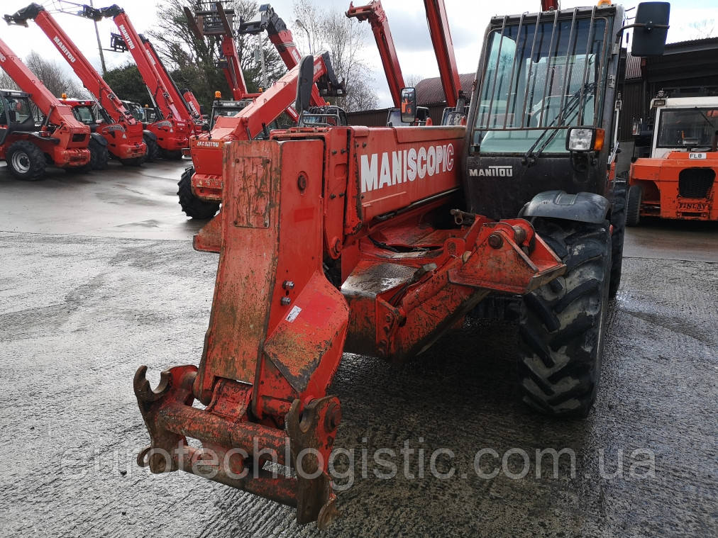 Телескопічний навантажувач Manitou MT 1335 SL.