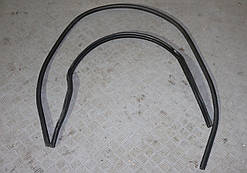 Ущільнювальні гумки капота Audi A8 D3