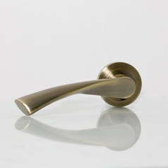 Ручка роздільна 1 (колір бронза) для міжкімнатних дверей, Ніколаїв