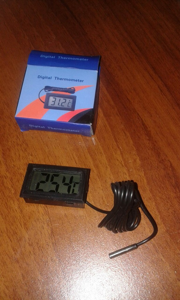 Електронний термометр ТРМ - 10 з виносним датчиком