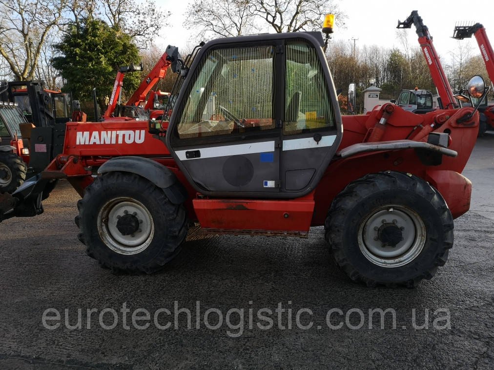 Телескопічний навантажувач Manitou MT 1435 SL.