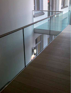 Скляні бильця