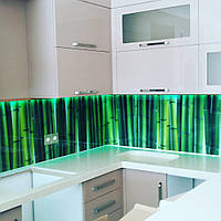Скинали - бамбук зелёный - стеклянная фотопанель для кухни