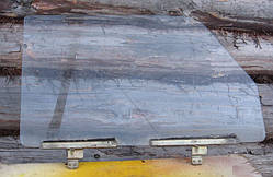 Скло опускне переднє праве ВАЗ 2104 2105 2107 пасажирське в передні двері бу