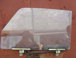 Скло опускное переднє ліве ВАЗ 2104 2105 2107 водійське в передні двері бу